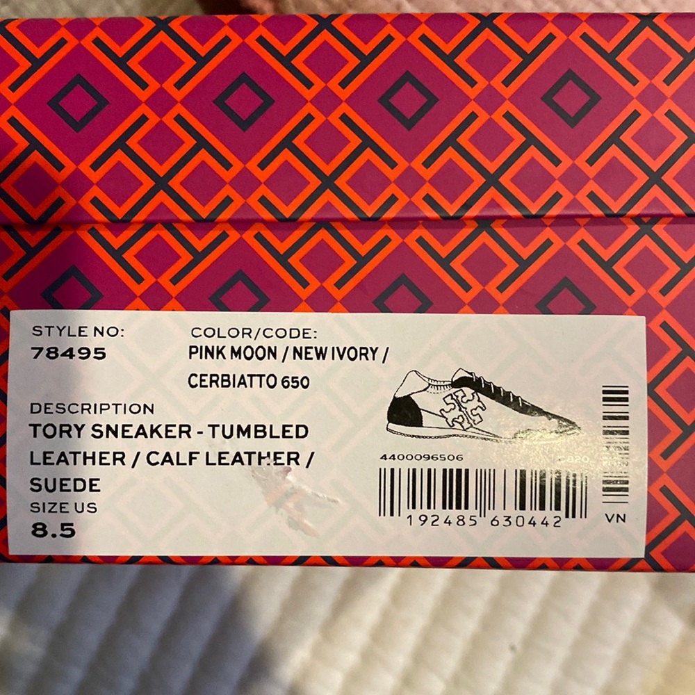 Brand new Tory Burch sneakers size 8.5